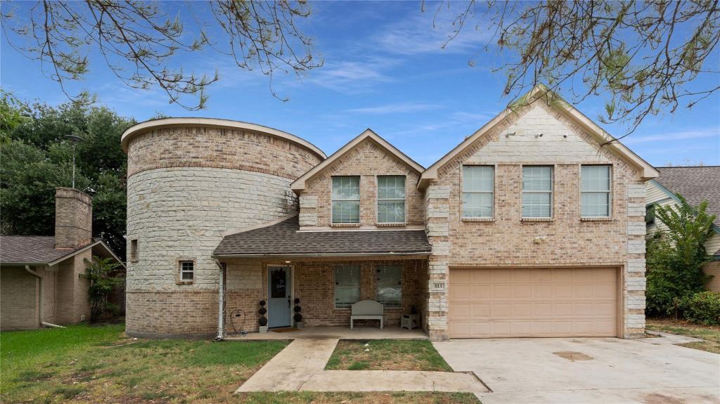 813 Beacon Hill Drive, Irving, TX 75061 — photo 1
