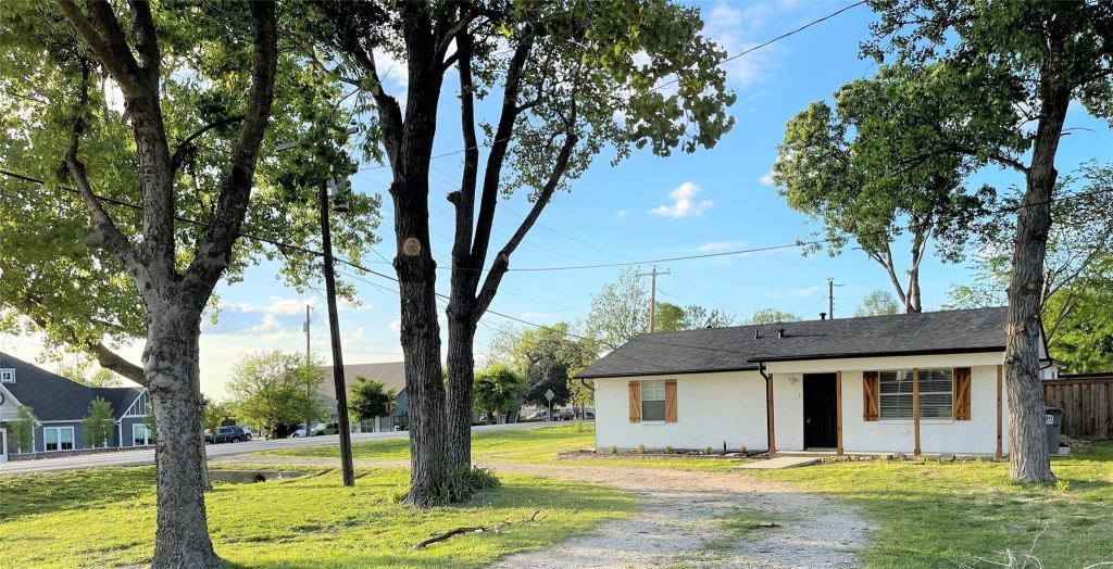 101 E 2nd Street, Prosper, TX 75078 — photo 1
