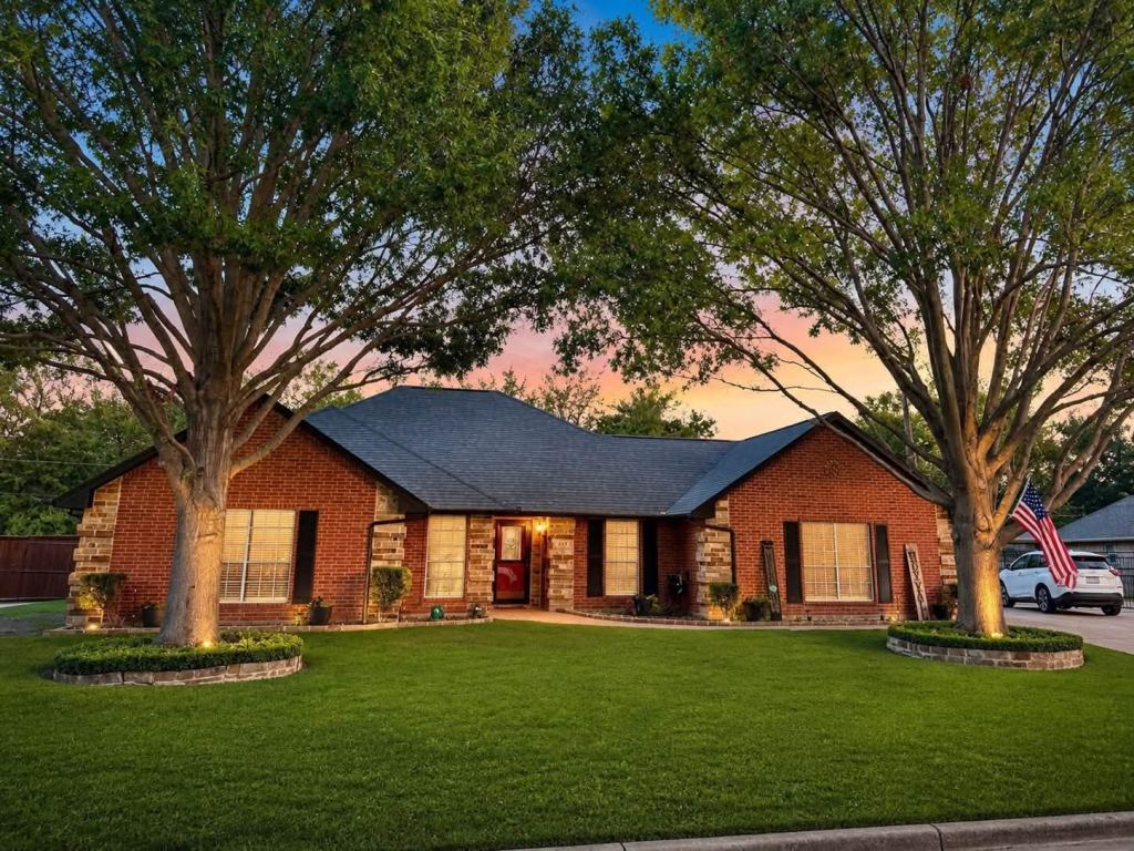 413 Flagstone Drive