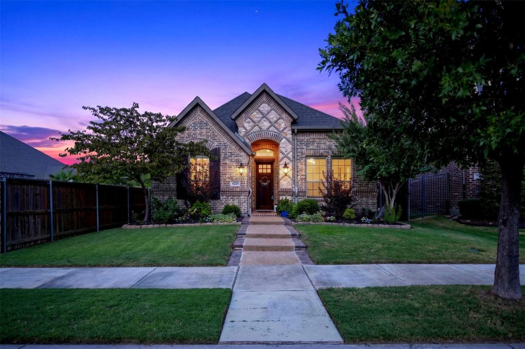 4225 Whispering Willow Way, Arlington, TX 76005 — photo 1