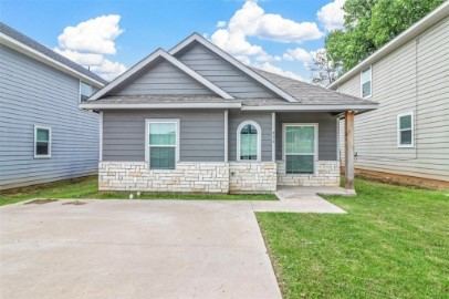 426 W Coffin Street, Denison, TX 75020 — photo 1