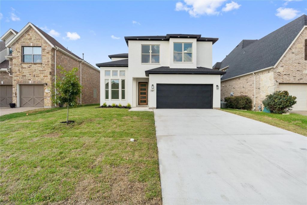 907 Saint George Place, DeSoto, TX 75115 — photo 1