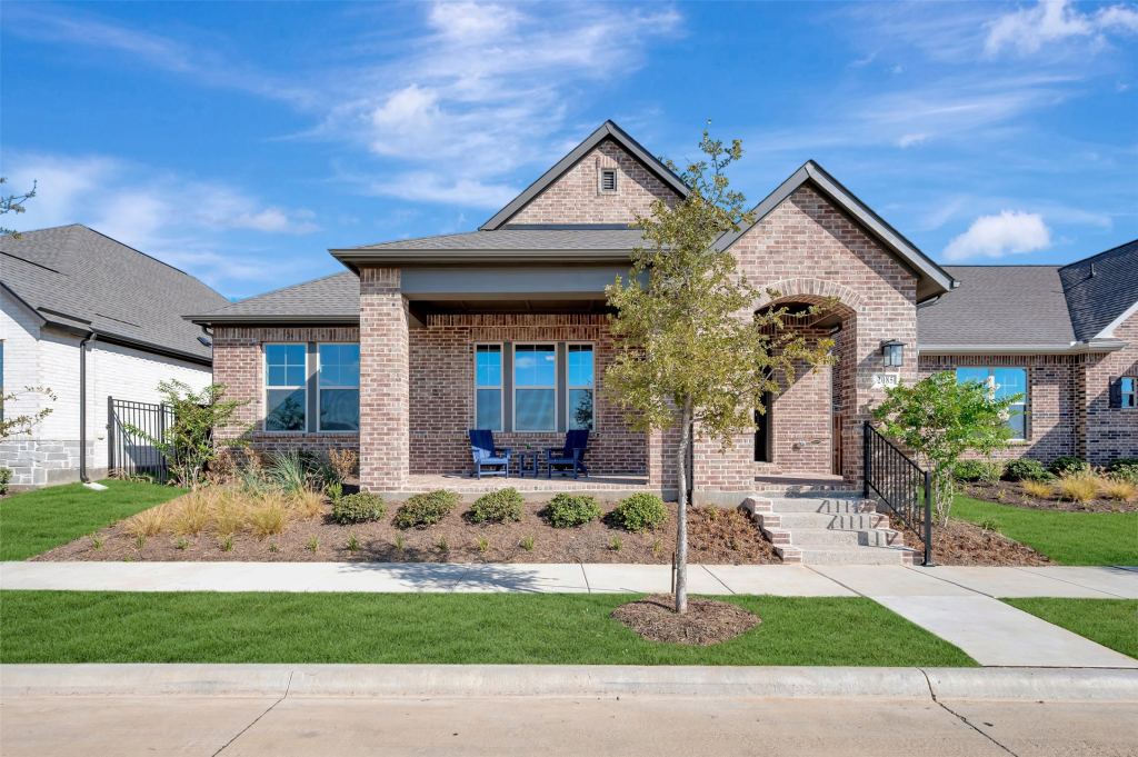 2085 Pine Grove Lane