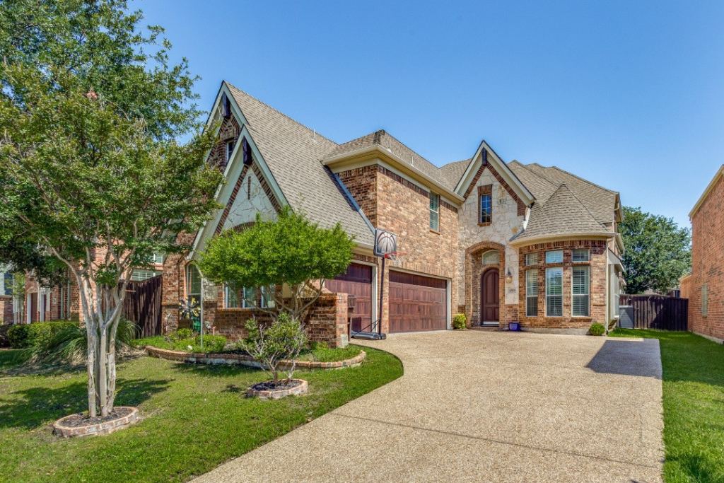 6909 Medallion Drive, Plano, TX 75024 — photo 1