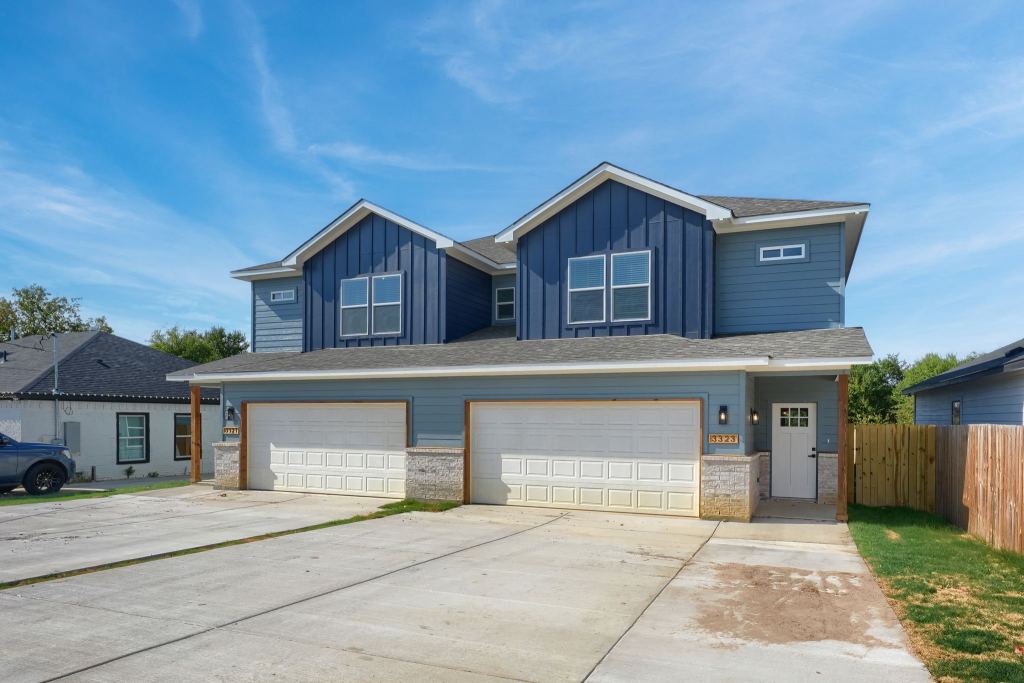 3323 Howard Street, Fort Worth, TX 76119 — photo 1