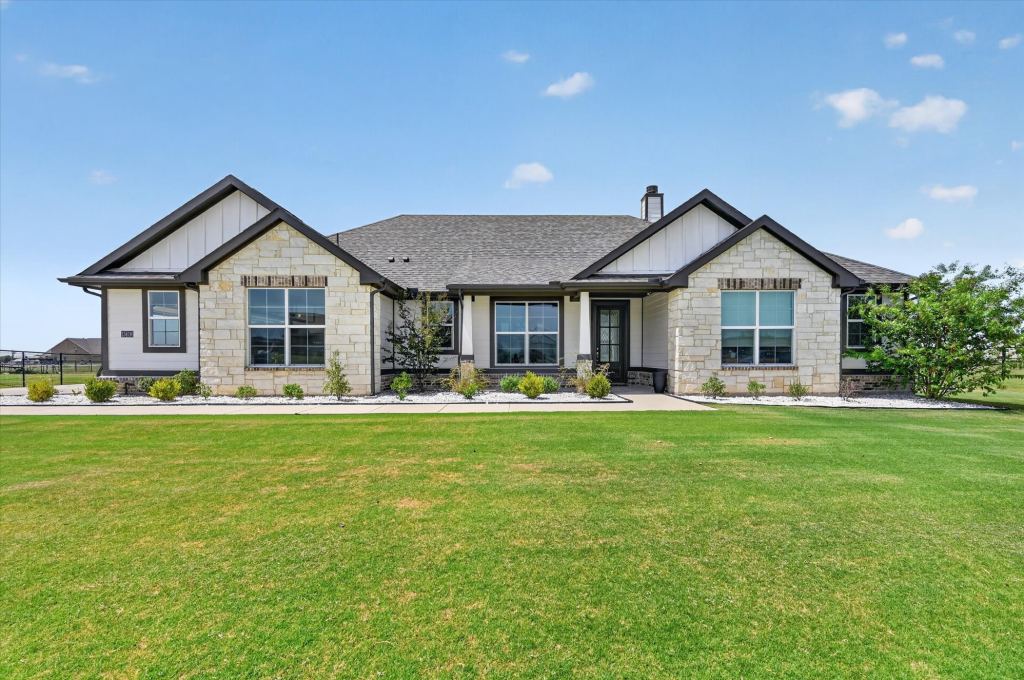 13416 Sage Meadow Circle, Sanger, TX 76266 — photo 1