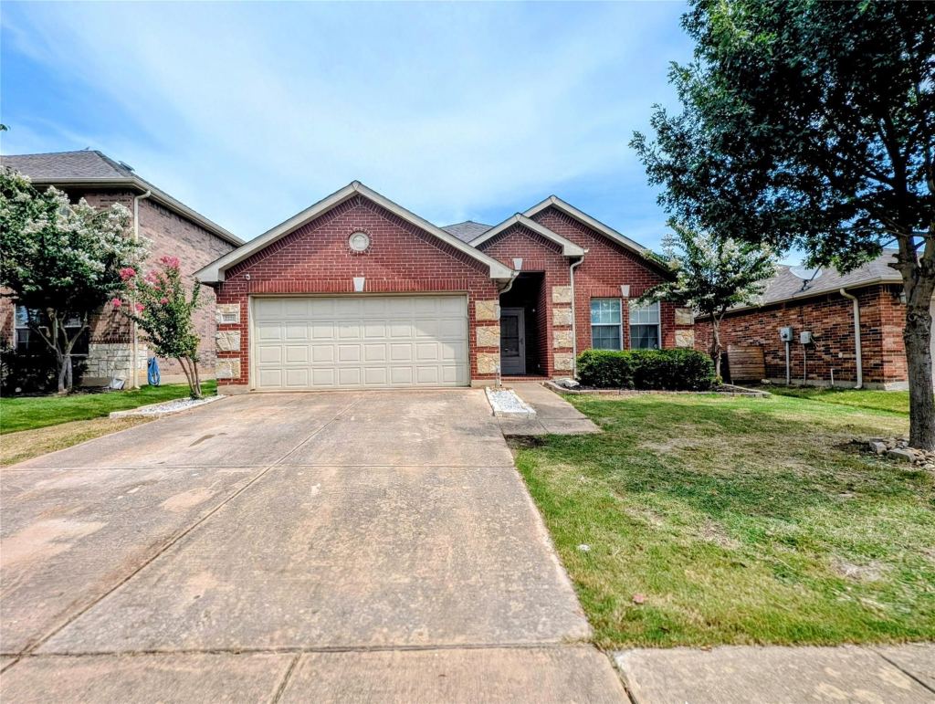 2221 Cavalry Drive, Fort Worth, TX 76177 — photo 1