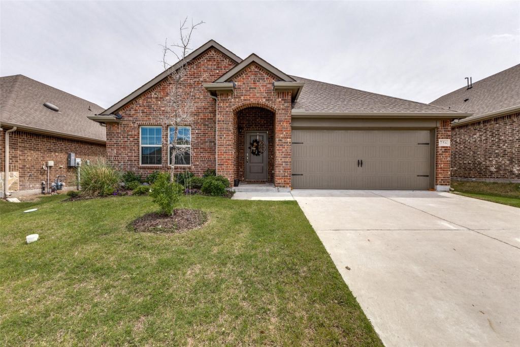 756 Daybreak Lane, Lavon, TX 75166 — photo 1