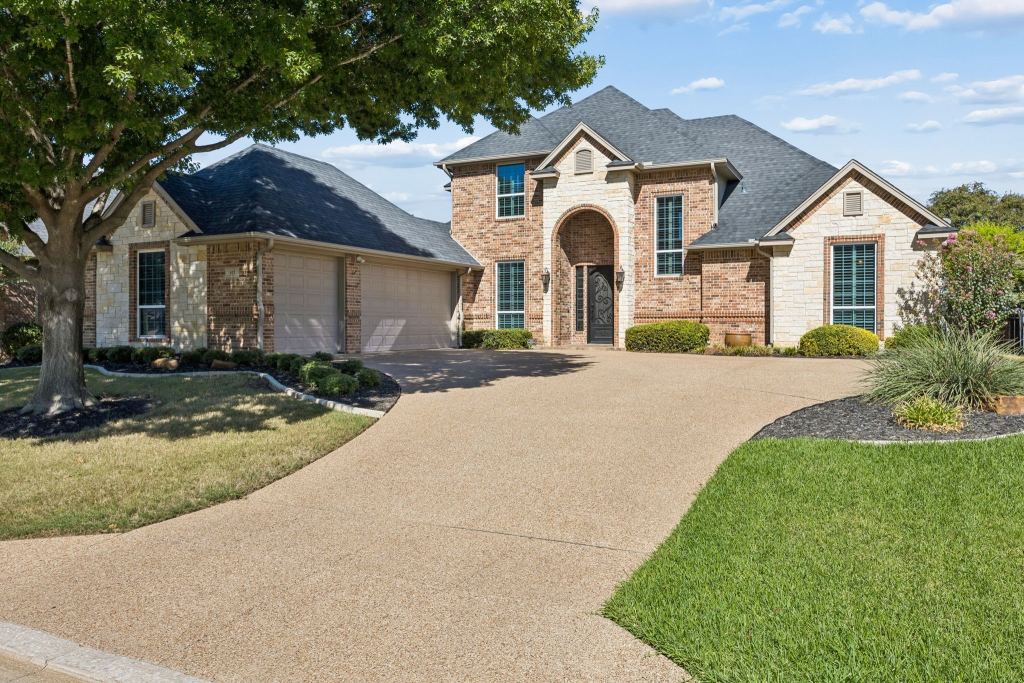 837 Thomas Crossing Drive