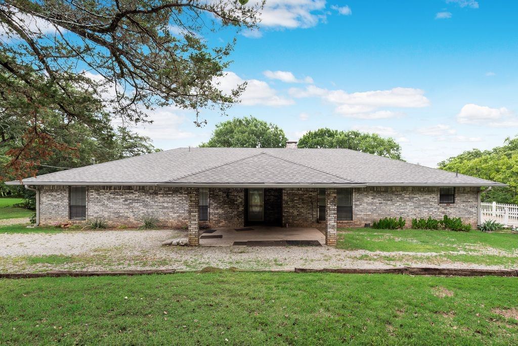 298 Butterfield Road, Denison, TX 75021 — photo 1