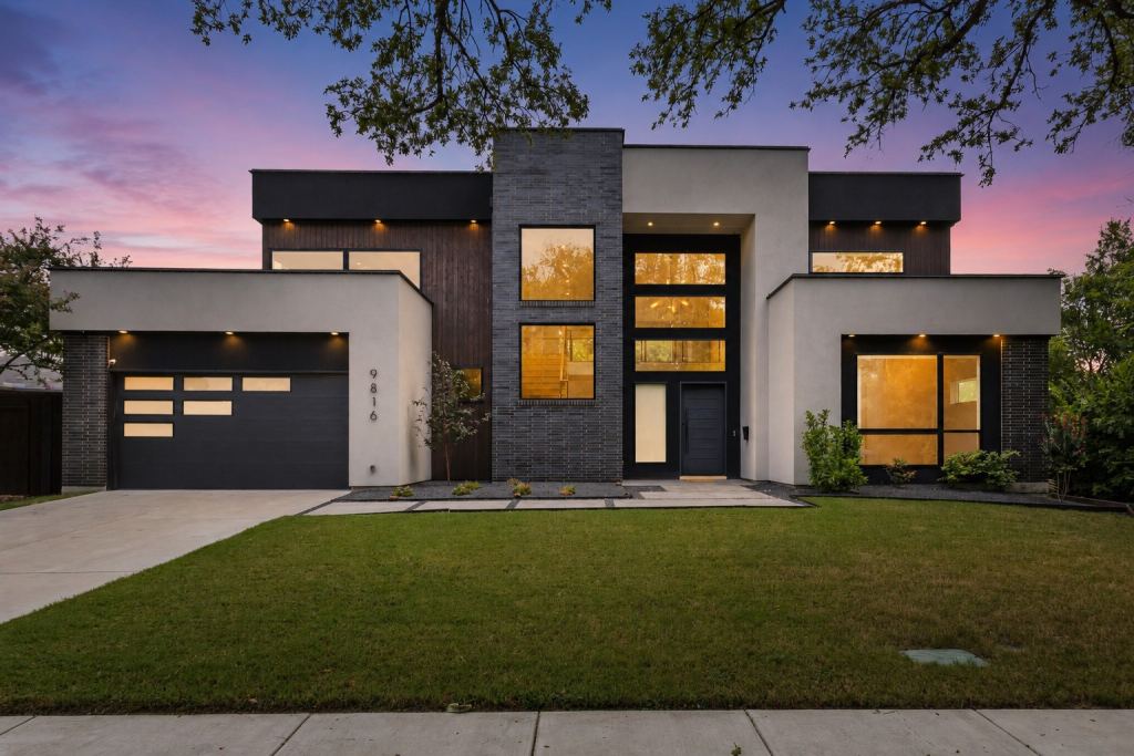 9816 Mixon Drive
