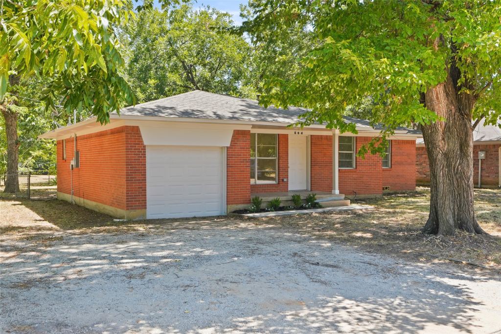 504 Hill Street, Aubrey, TX 76227 — photo 1