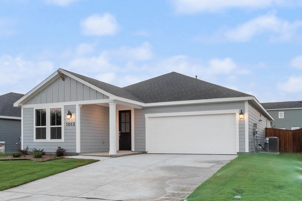 1013 Canoe Way, Crowley, TX 76036 — photo 1