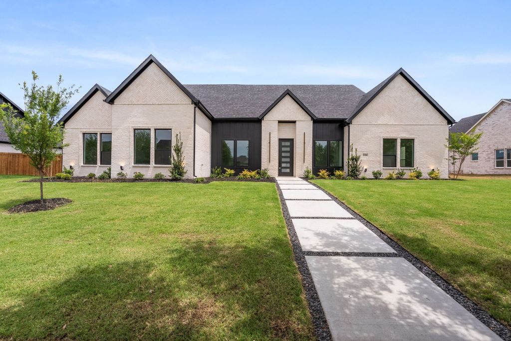 1006 Devonshire Drive N