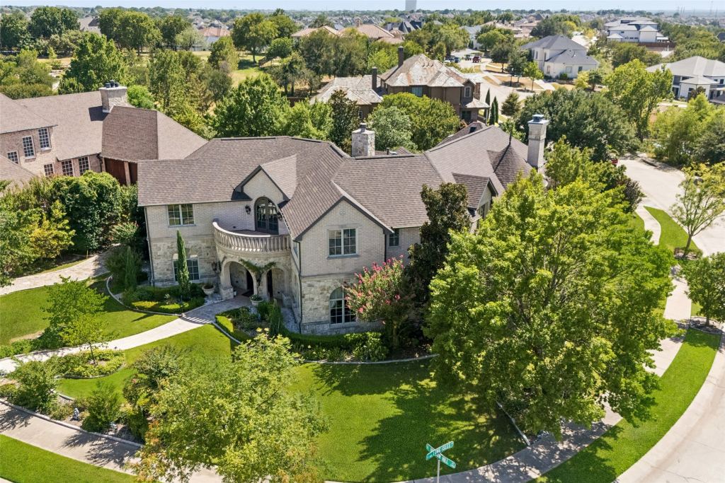 2404 Hollow Hill Lane, Lewisville, TX 75056 — photo 1