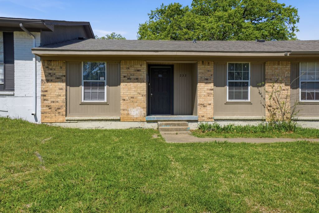 233 Creek Cove Drive, Dallas, TX 75217 — photo 1