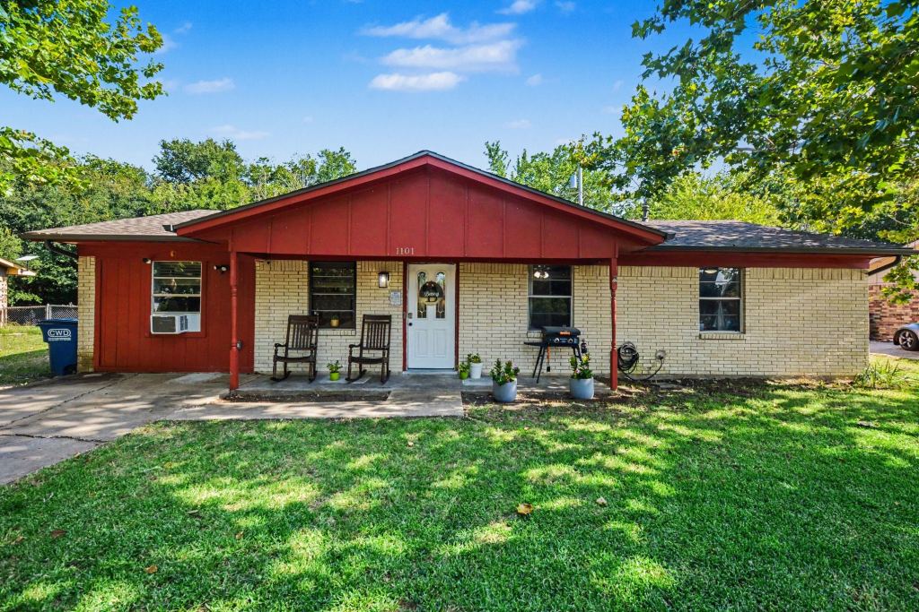 1101 Mckinney Avenue, Princeton, TX 75407 — photo 1