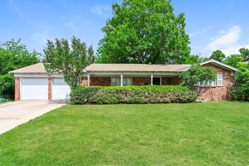 5505 Wonder Drive, Fort Worth, TX 76133 — photo 1