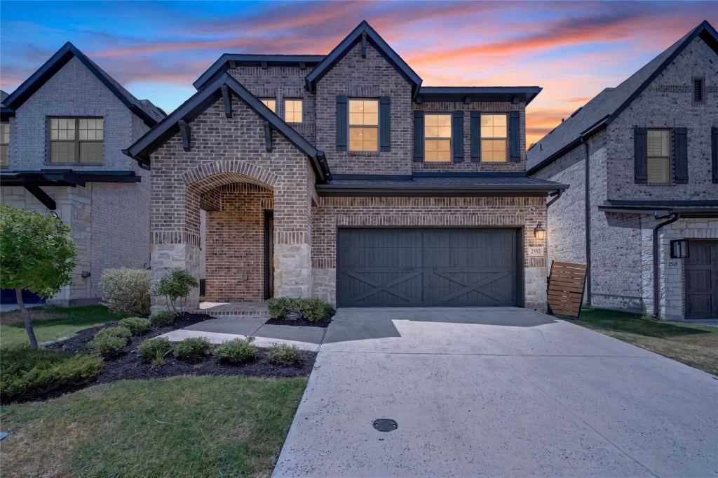 2552 Four Roses Drive, Lewisville, TX 75056 — photo 1