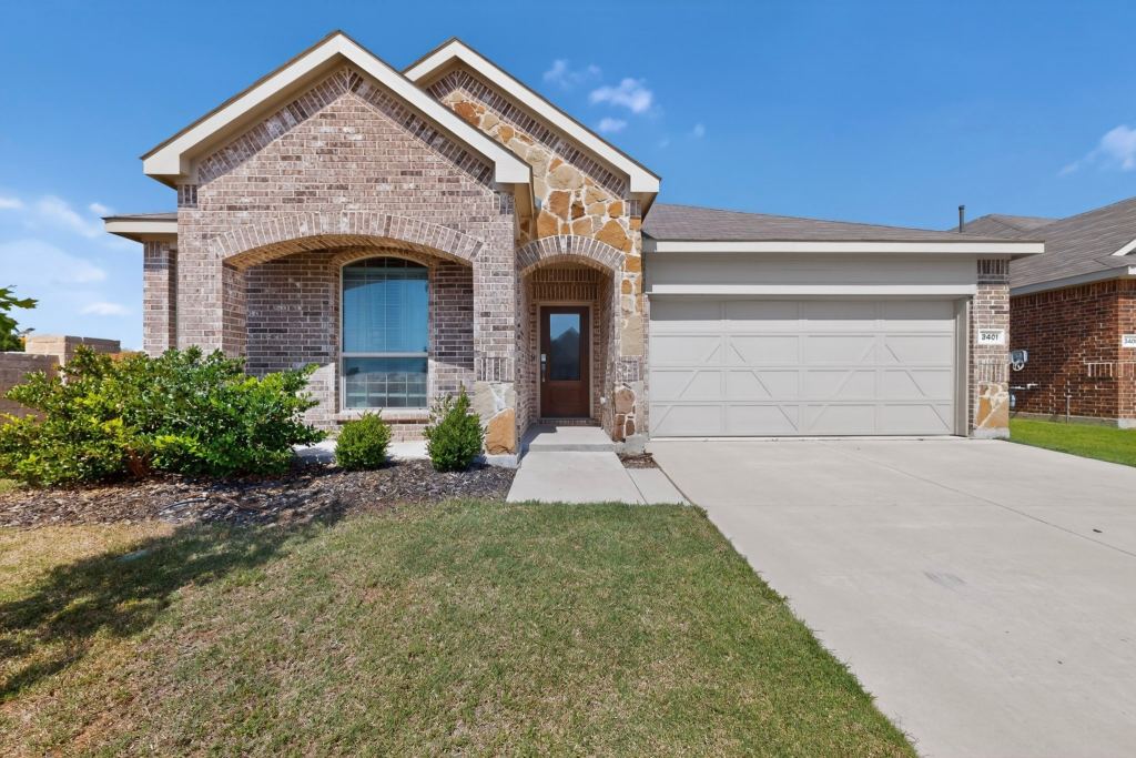3401 Kingsview Drive, Denton, TX 76207 — photo 1