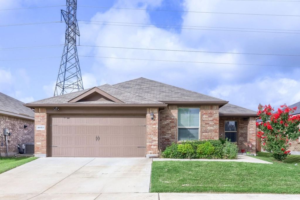 8053 Muddy Creek Drive, Fort Worth, TX 76131 — photo 1