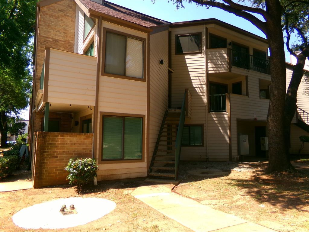 2311 Basil Drive C304, Arlington, TX 76006 — photo 1