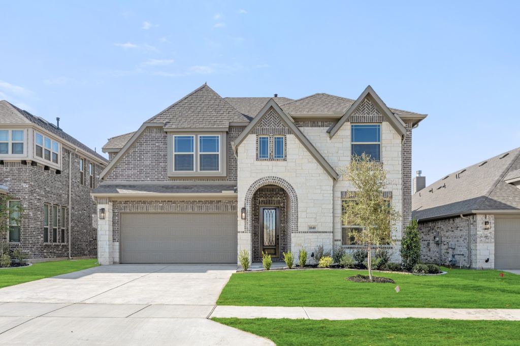 1040 Snowy Owl Drive