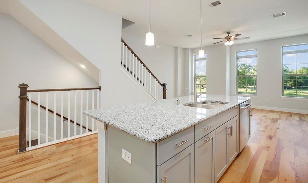1140 Manacor Lane, Dallas, TX 75212 — photo 1