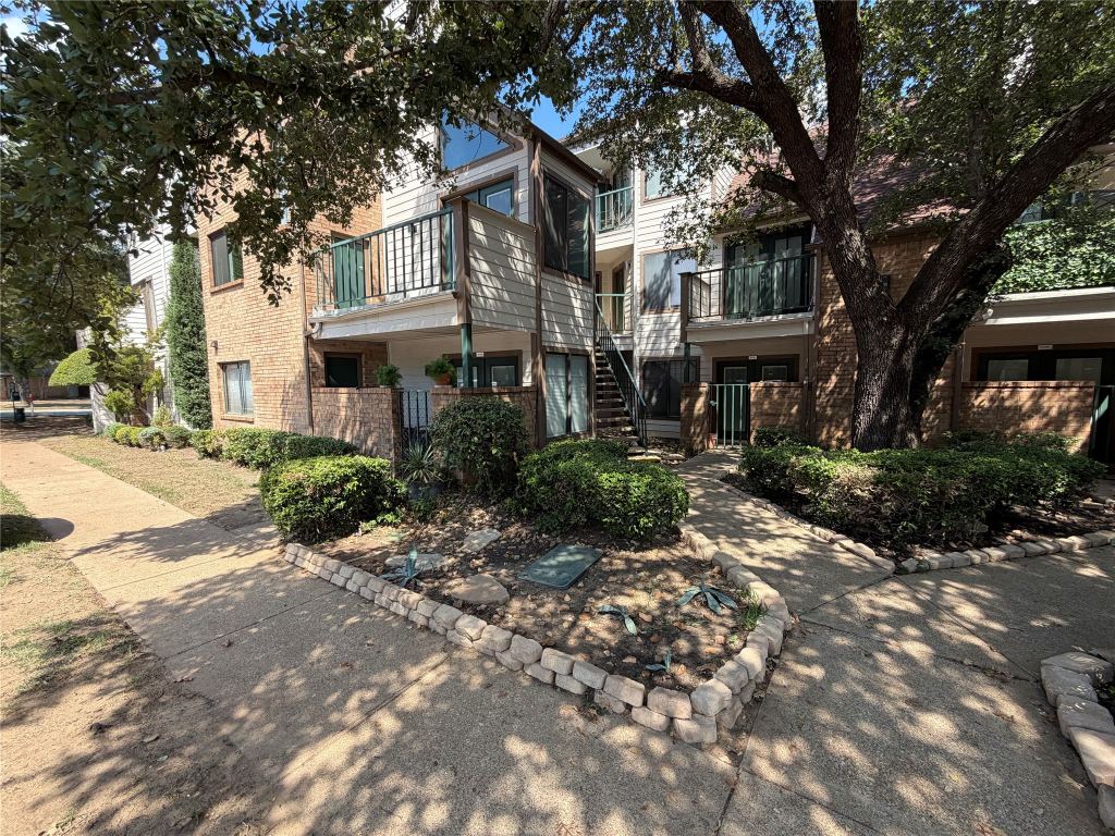2311 Balsam Drive H210, Arlington, TX 76006 — photo 1
