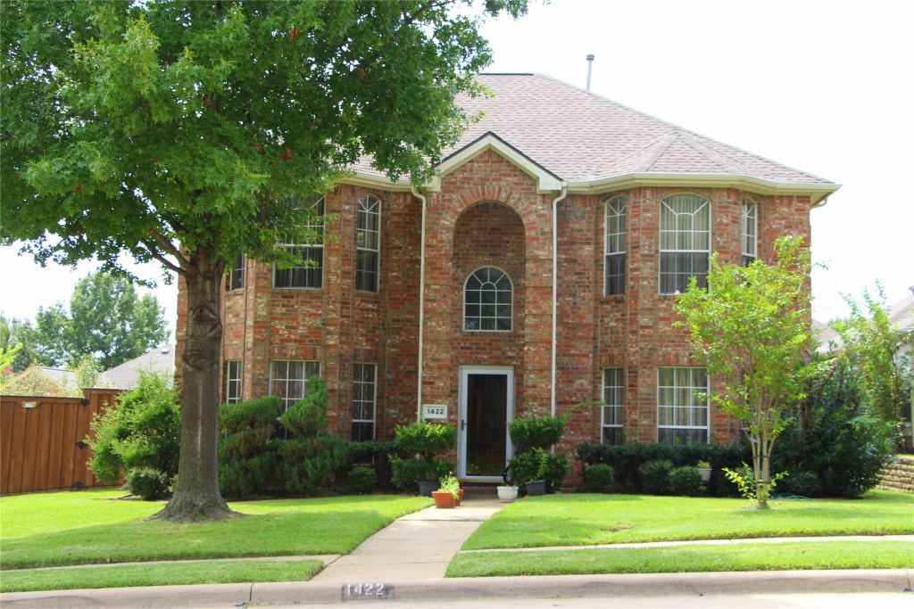 1422 Santa Fe Trail, Irving, TX 75063 — photo 1