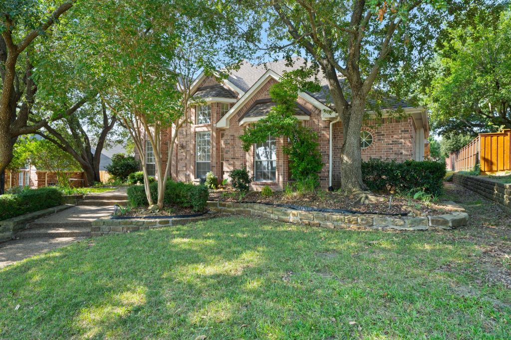 1718 Lake Bluff Drive, Garland, TX 75043 — photo 1