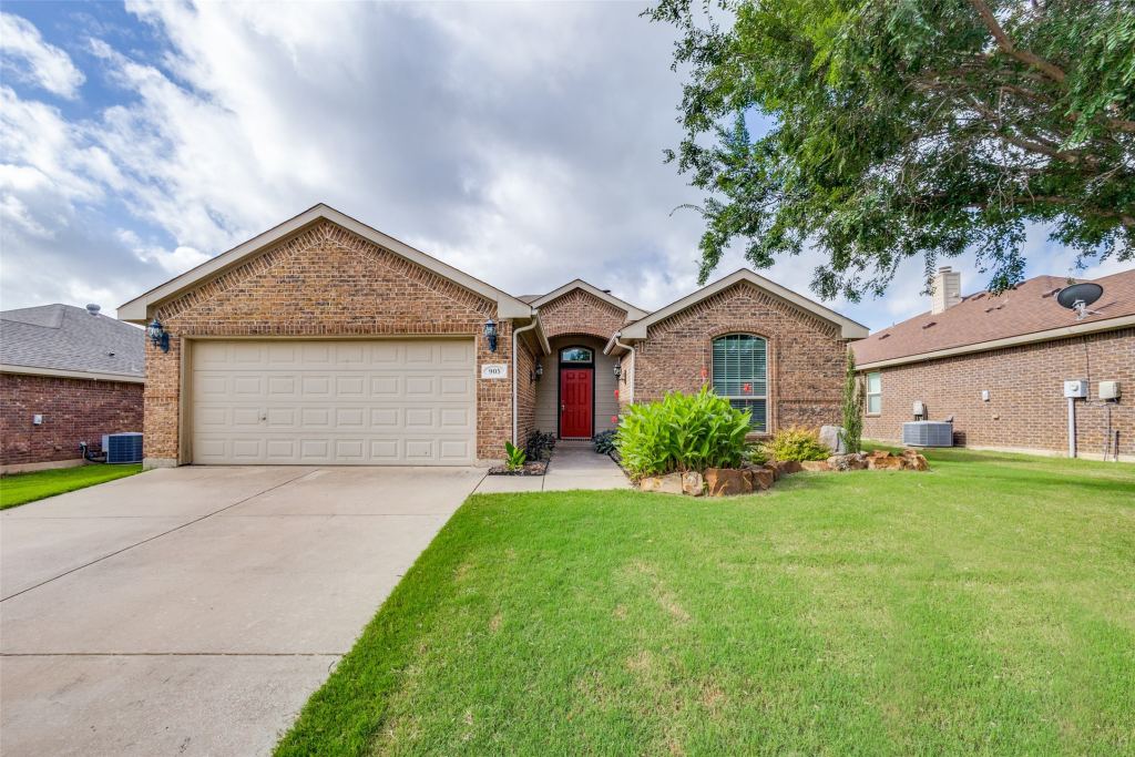 905 Meadowedge Lane, Denton, TX 76207 — photo 1