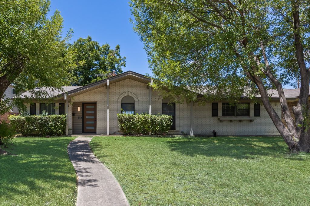 2917 Abston Drive, Mesquite, TX 75150 — photo 1