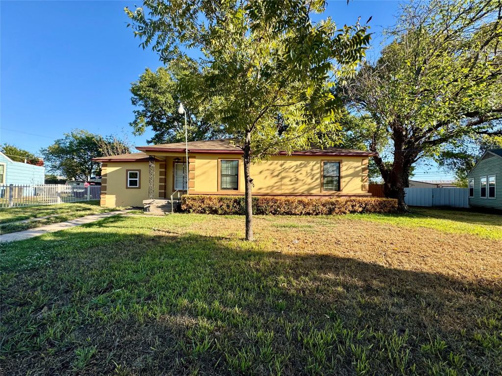 8018 S Reno Court, Dallas, TX 75217 — photo 1