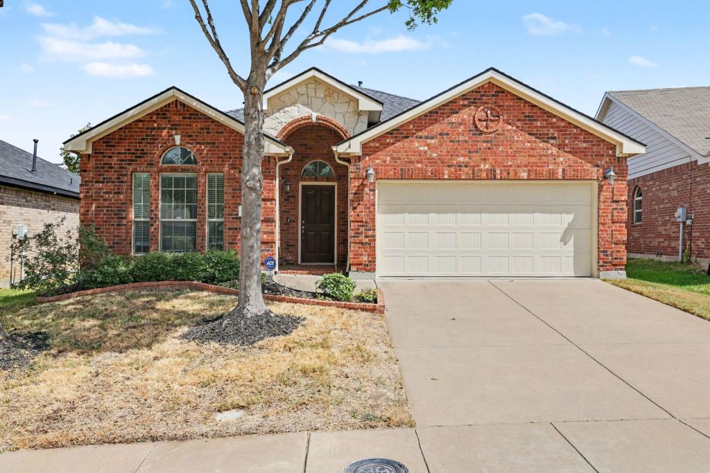 8738 Misty Bluff Court, Dallas, TX 75249 — photo 1