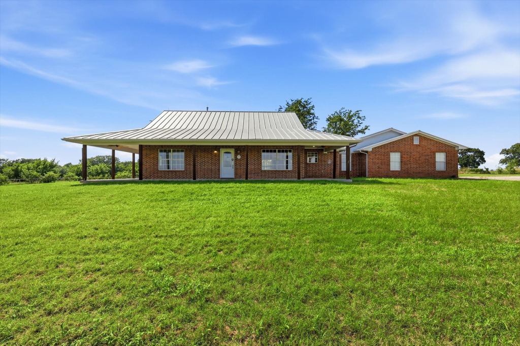 12190 Bell Road, Pilot Point, TX 76258 — photo 1