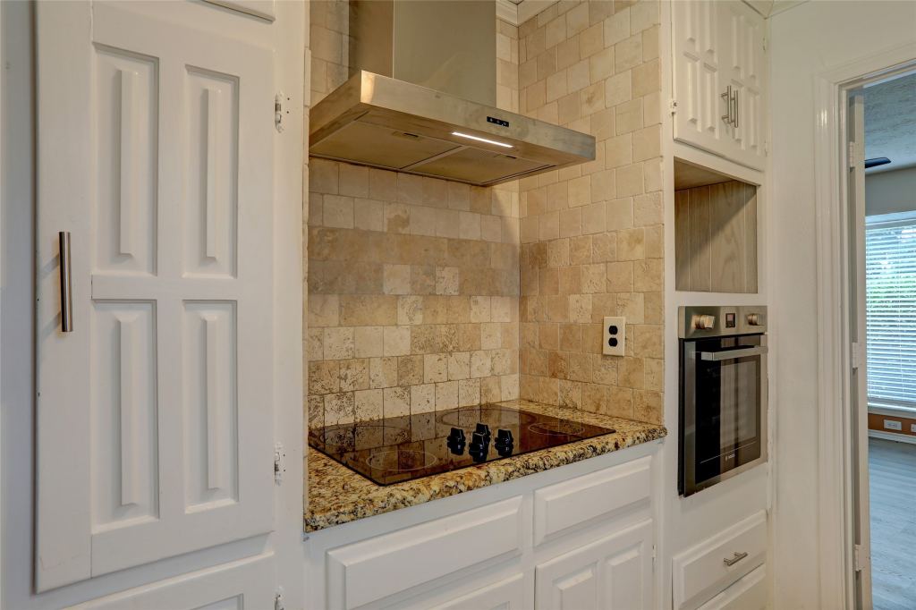 2102 Apollo Road, Richardson, TX 75081 — photo 1