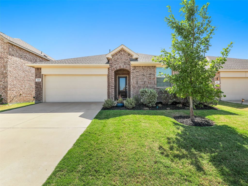 1613 Roadrunner Drive, Little Elm, TX 75068 — photo 1