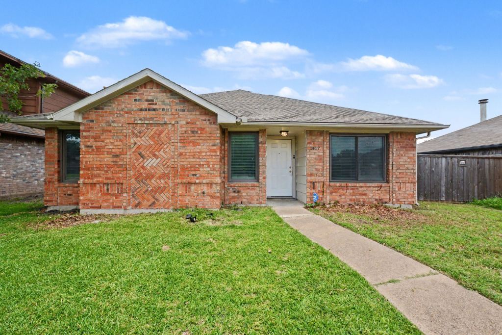 1417 Stillmeadow Drive, Mesquite, TX 75181 — photo 1