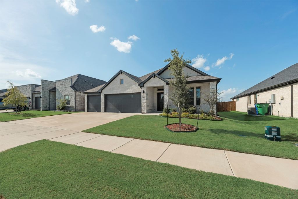 433 Leopold Trail, Waxahachie, TX 75165 — photo 1