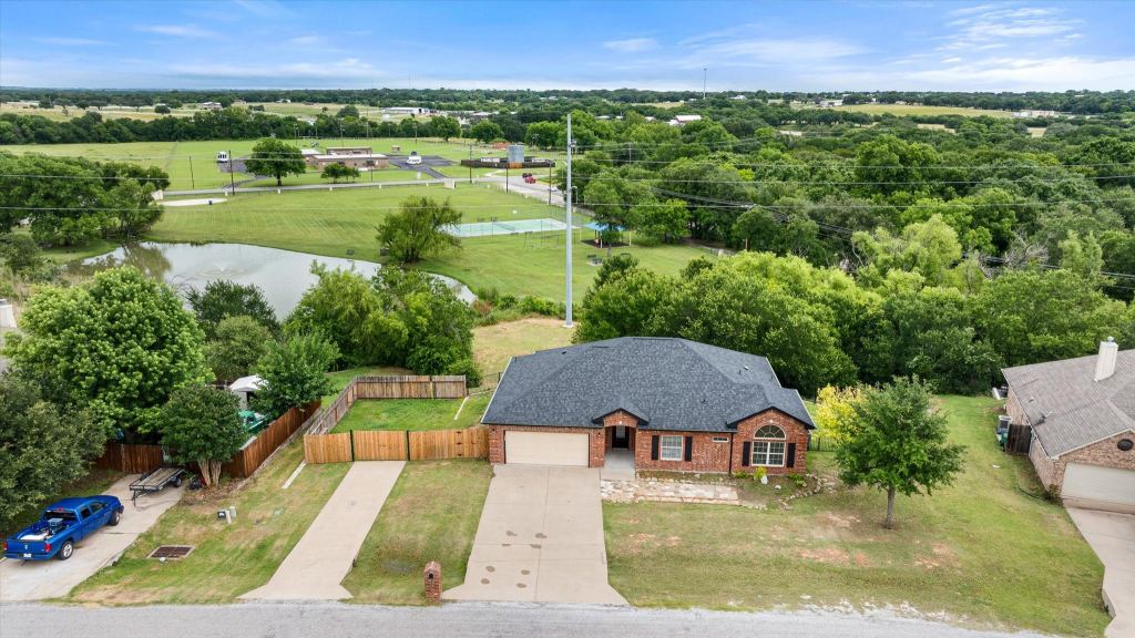 2935 Meandering Way, Granbury, TX 76049 — photo 1