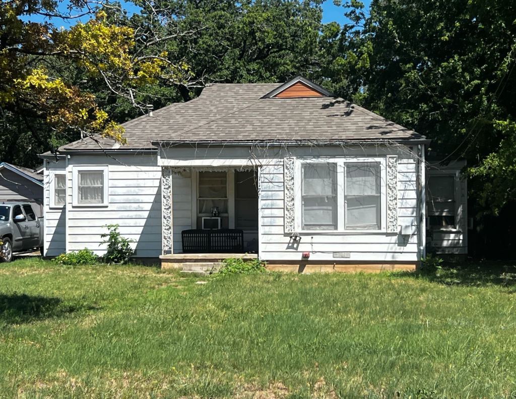 1177 W Shirley Street, Stephenville, TX 76401 — photo 1