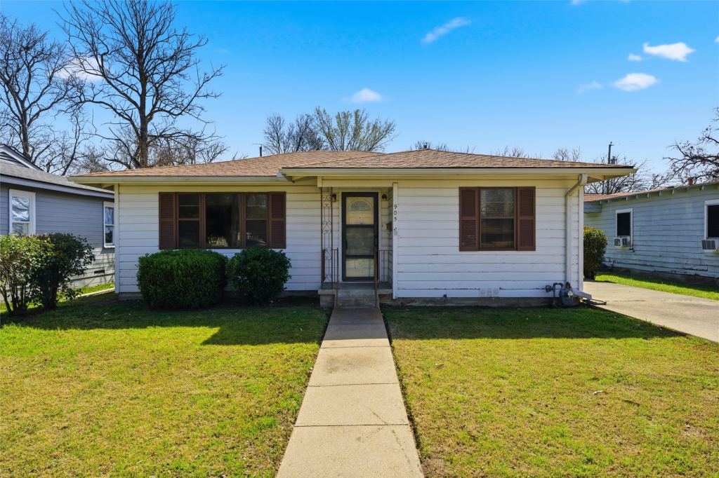 905 Carver Street, Waco, TX 76704 — photo 1
