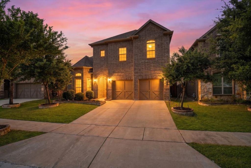 6749 Cambridge Drive, North Richland Hills, TX 76180 — photo 1