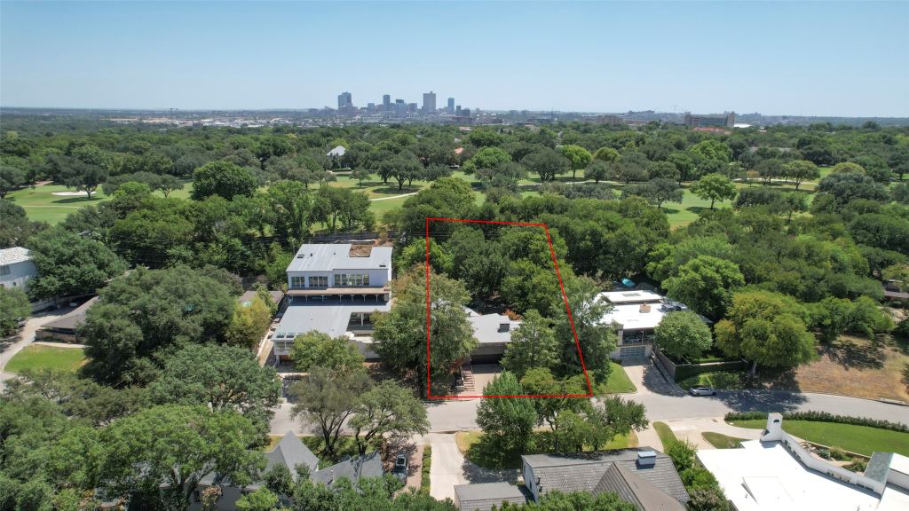 409 Hazelwood Drive, Fort Worth, TX 76107 — photo 1