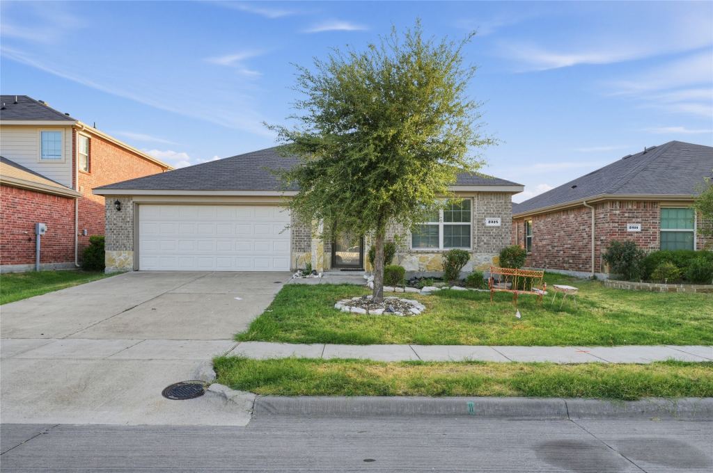 2316 Pontotoc Drive, Forney, TX 75126 — photo 1