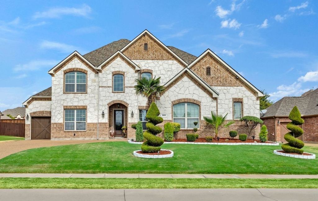 9810 Clubhouse Circle, Rowlett, TX 75089 — photo 1