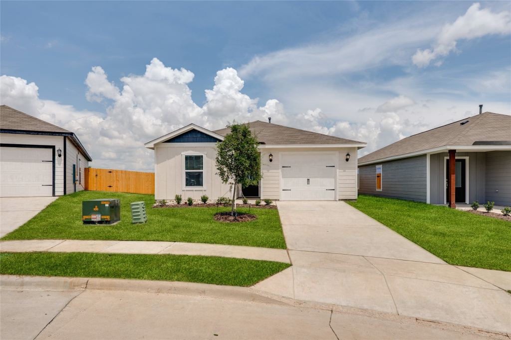 2057 Braveheart Drive, Crandall, TX 75114 — photo 1
