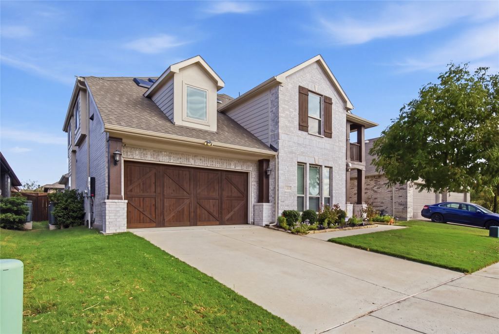 1409 Thrasher Drive, Little Elm, TX 75068 — photo 1