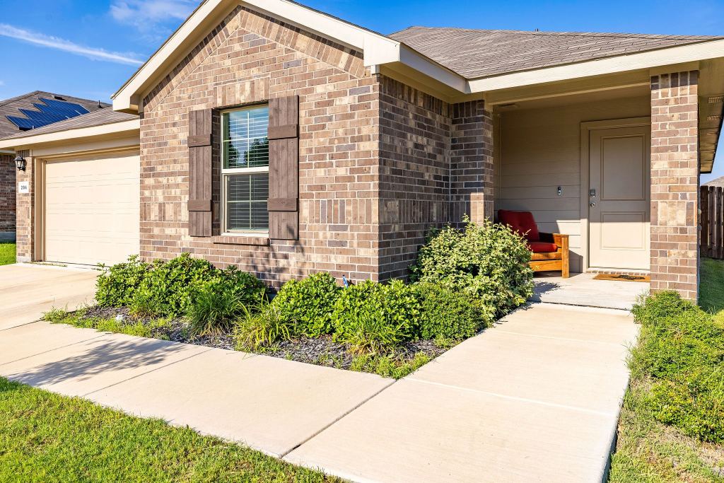 204 Asheville Street, Azle, TX 76020 — photo 1